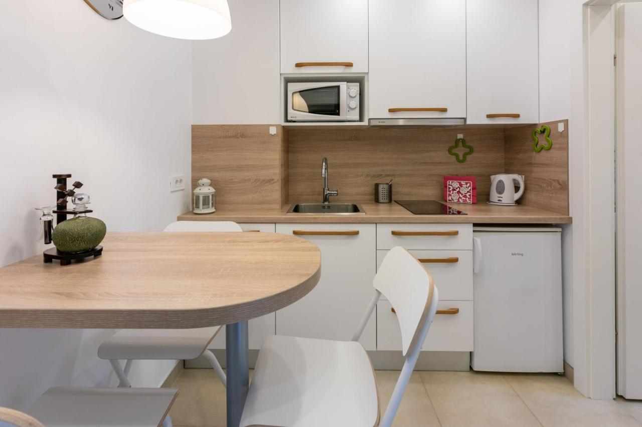 Apartment Mira 茨里克韦尼察 外观 照片